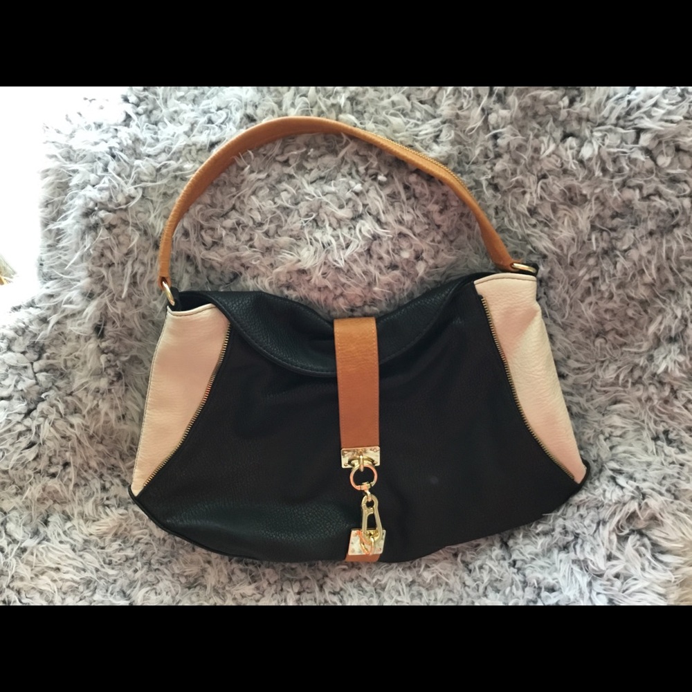 Shoulder bag